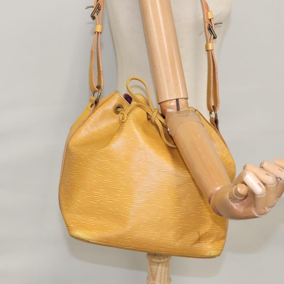 Louis Vuitton Louis Vuitton Noé PM shoulder Size ONE SIZE - 14 Thumbnail