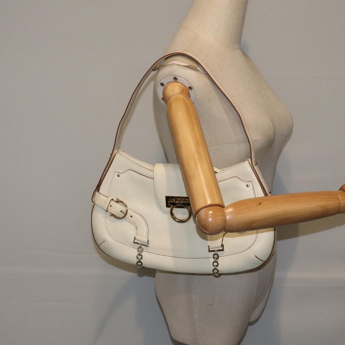 Salvatore Ferragamo Salvatore Ferragamo Gancini shoulder Size ONE SIZE - 14 Thumbnail
