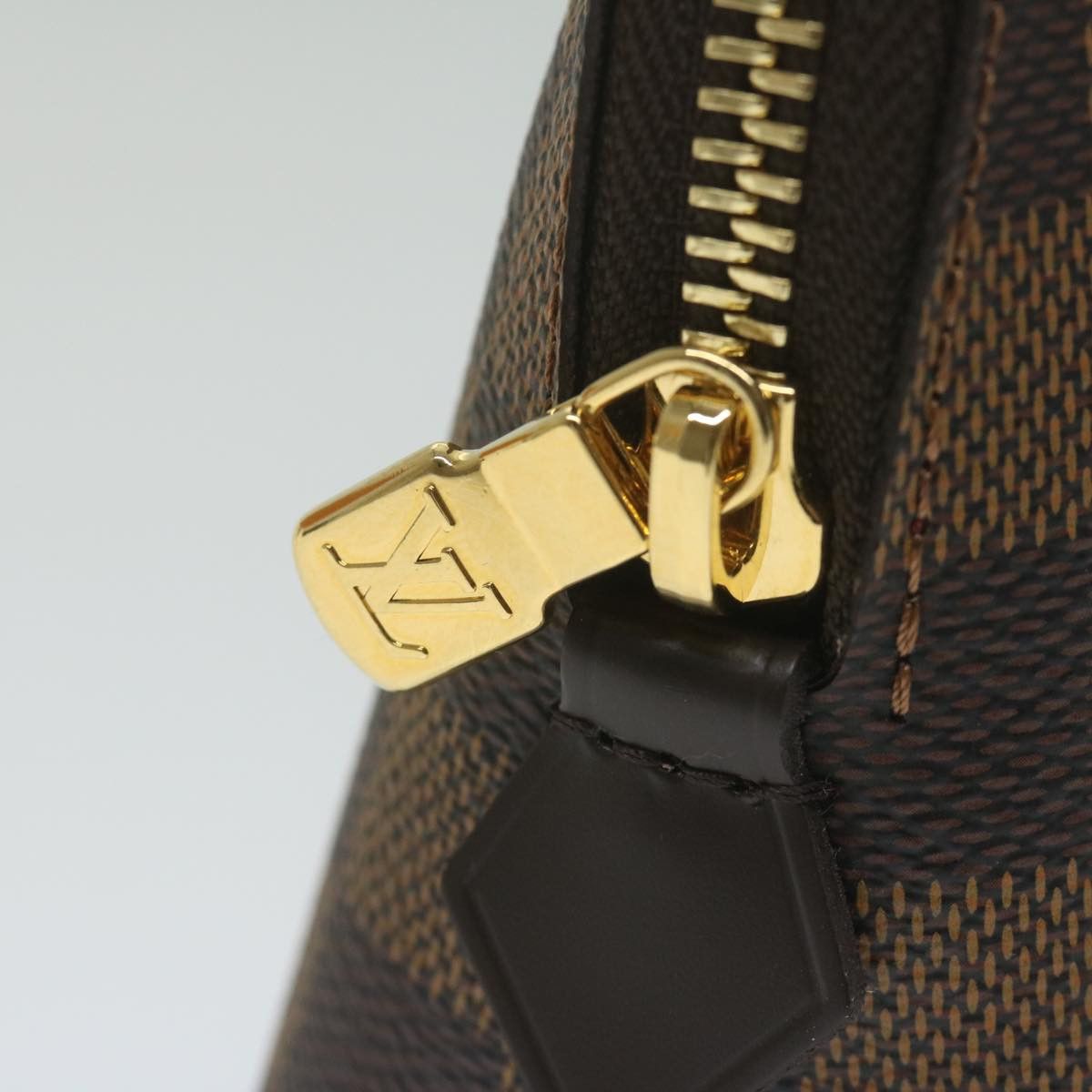 Louis Vuitton Louis Vuitton Cosmetic pouch clutch Size ONE SIZE - 15 Thumbnail