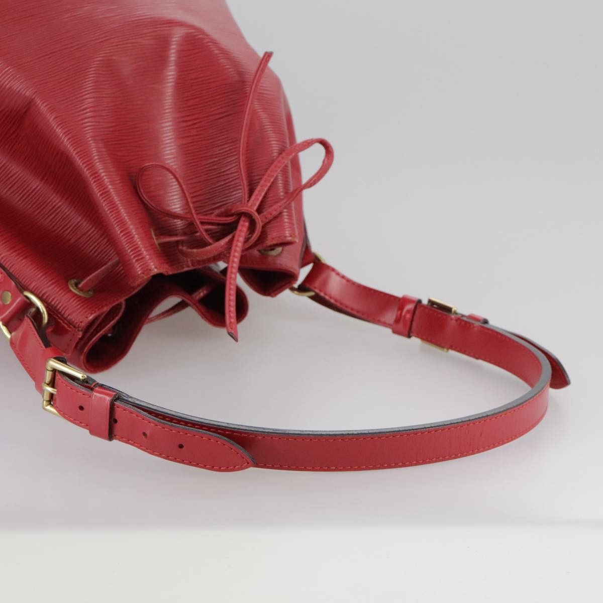 Louis Vuitton Louis Vuitton Petit Noé shoulder Size ONE SIZE - 5 Thumbnail