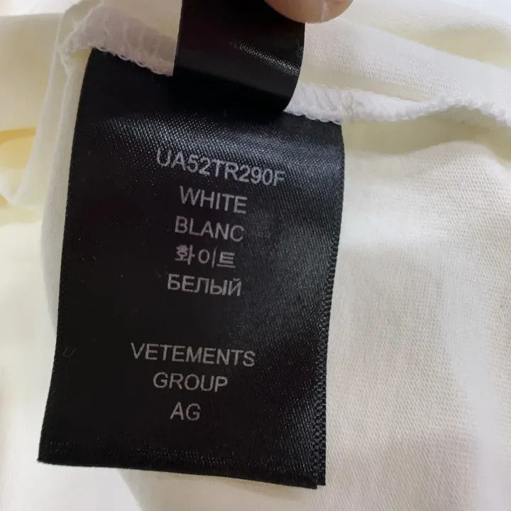 Vetements Vetements FW21 Logo Print White T-Shirt 0079 Size US XS / EU 42 / 0 - 5 Thumbnail