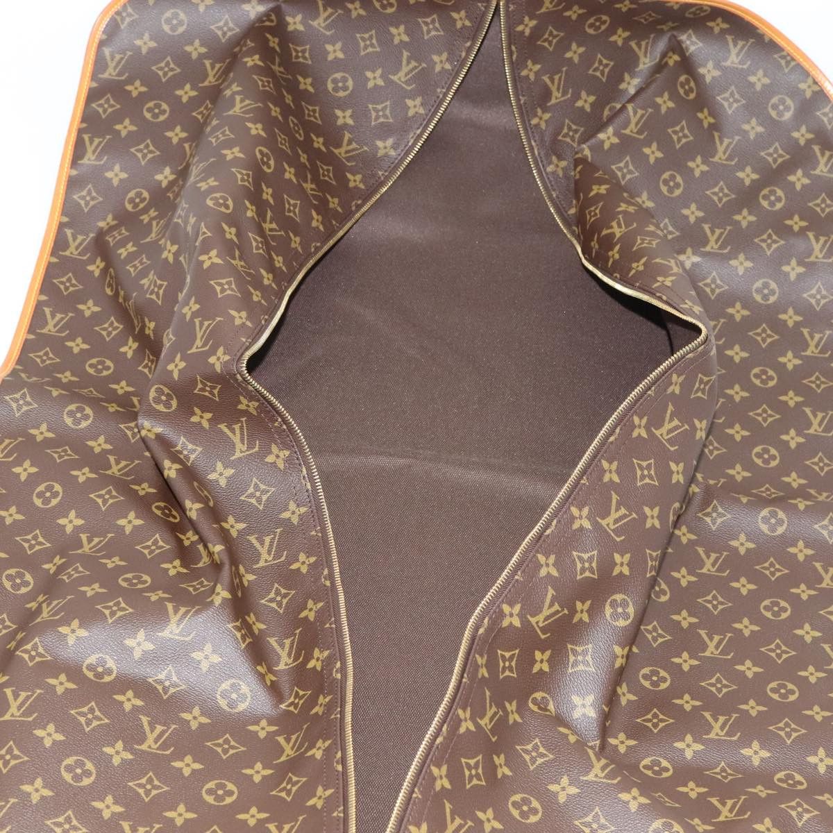 Louis Vuitton Louis Vuitton Garment travel Size ONE SIZE - 21 Thumbnail