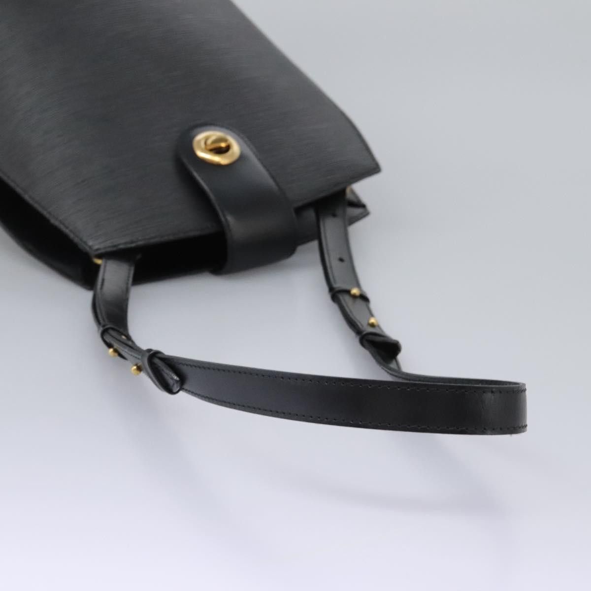 Louis Vuitton Louis Vuitton Cluny shoulder Size ONE SIZE - 5 Thumbnail