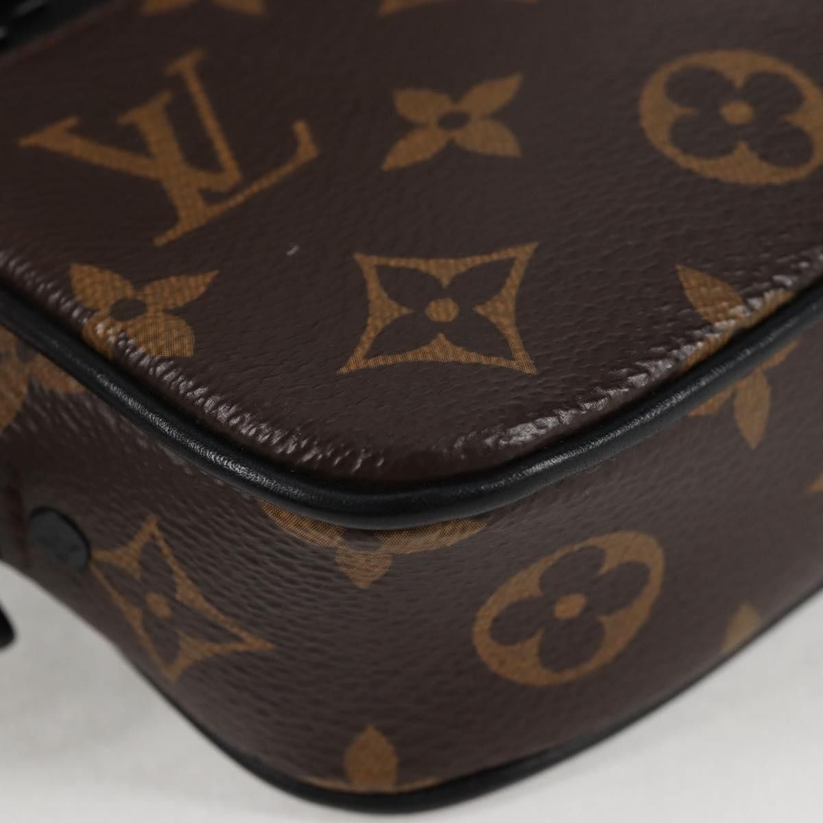 Louis Vuitton Louis Vuitton Volga clutch Size ONE SIZE - 5 Thumbnail