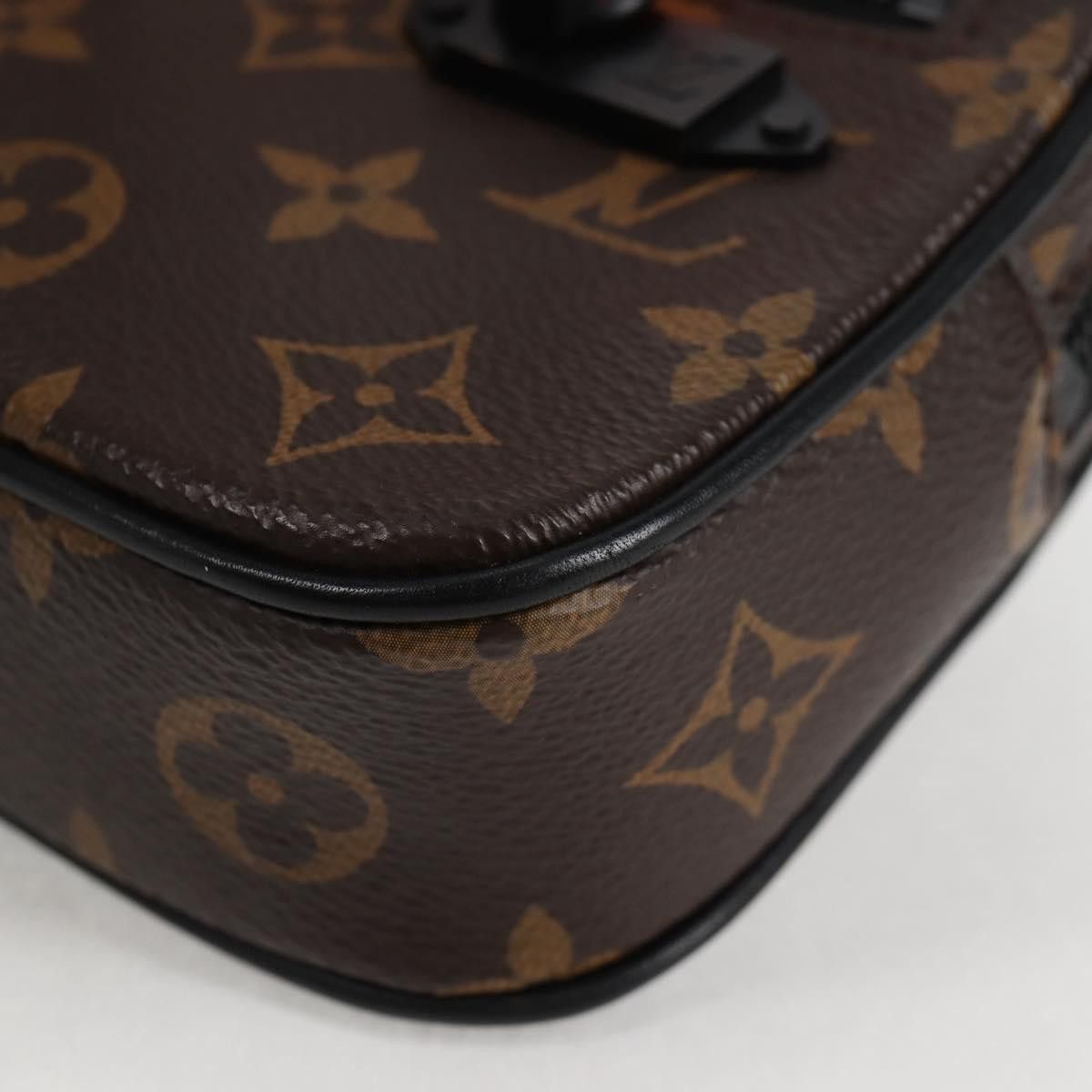 Louis Vuitton Louis Vuitton Volga clutch Size ONE SIZE - 6 Thumbnail