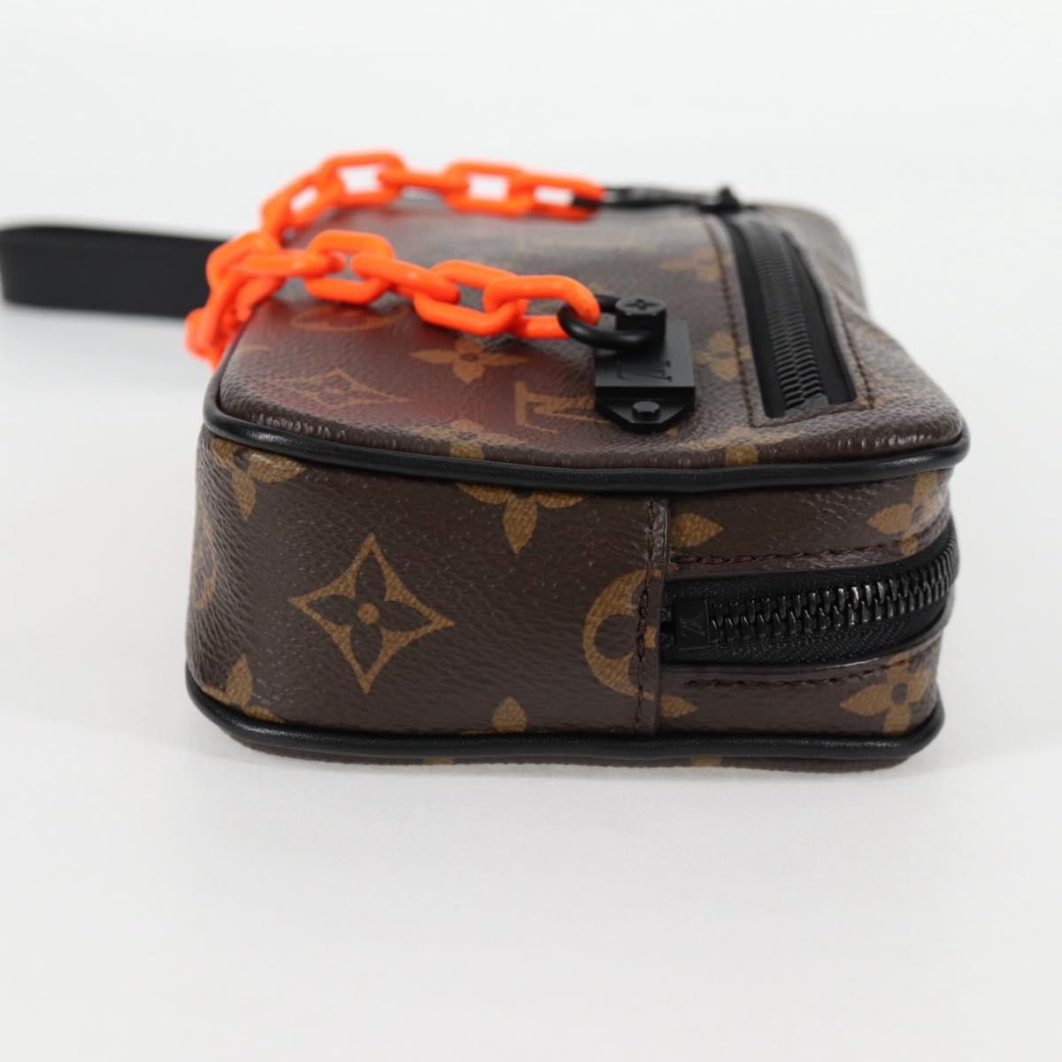 Louis Vuitton Louis Vuitton Volga clutch Size ONE SIZE - 3 Thumbnail