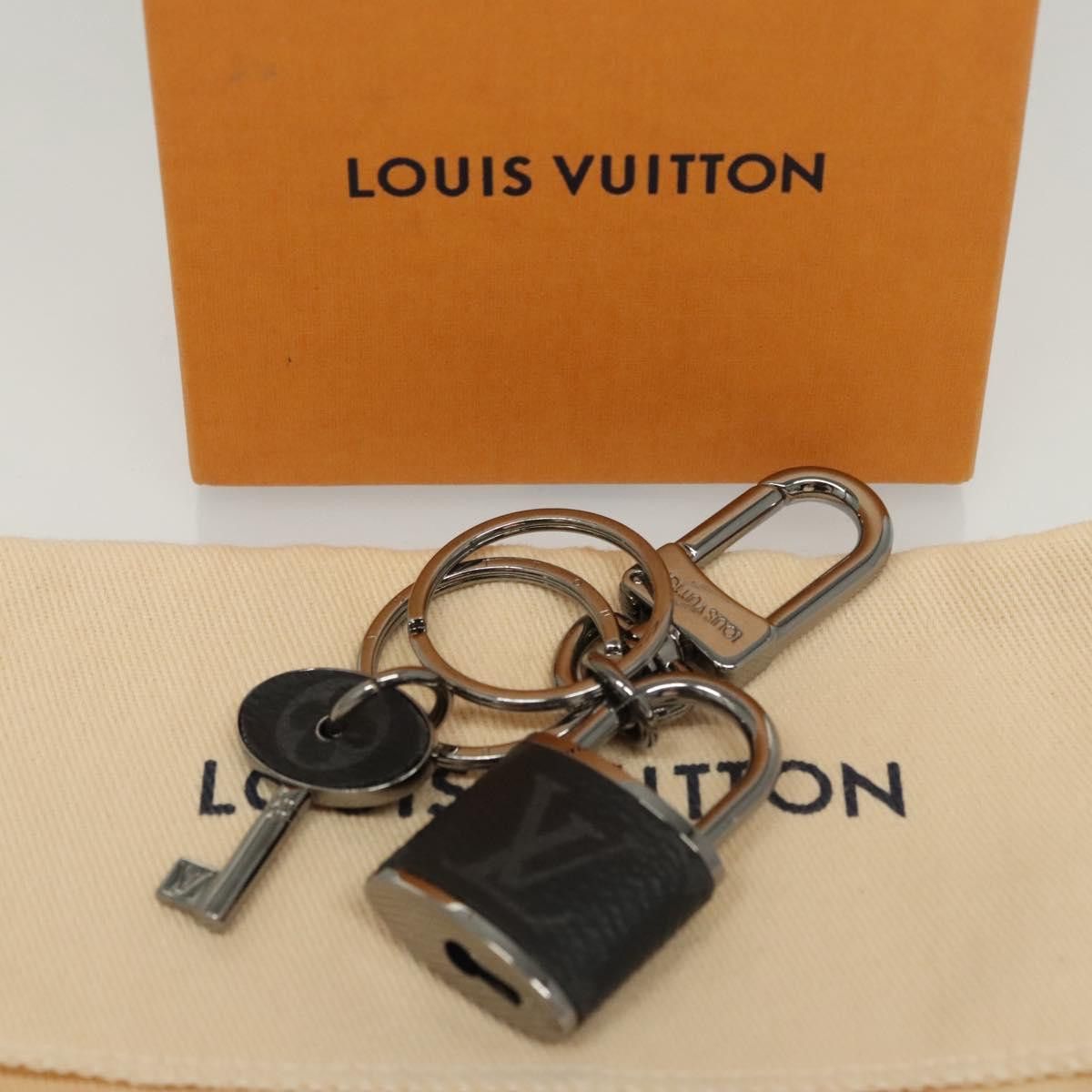 Louis Vuitton Louis Vuitton Eclipse bag Size ONE SIZE - 12 Thumbnail