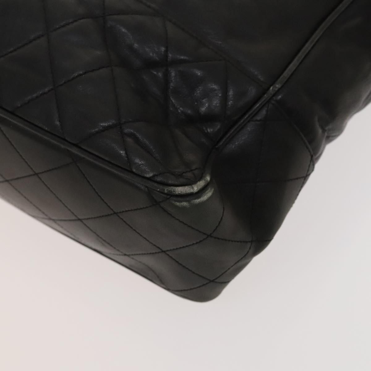 Chanel Chanel Quilted shoulder Size ONE SIZE - 8 Thumbnail