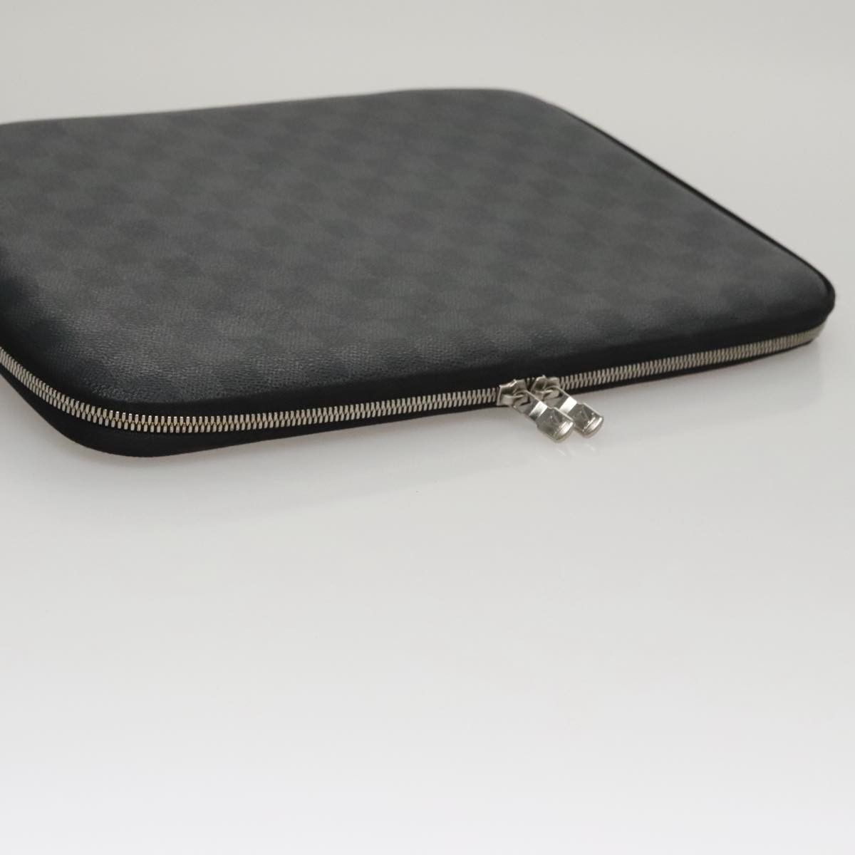 Louis Vuitton Louis Vuitton Computer sleeve clutch Size ONE SIZE - 14 Thumbnail
