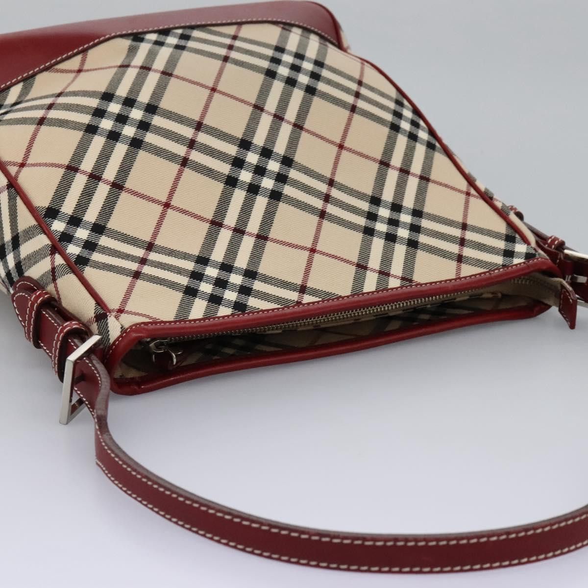 Burberry Burberry Nova Check shoulder Size ONE SIZE - 16 Thumbnail