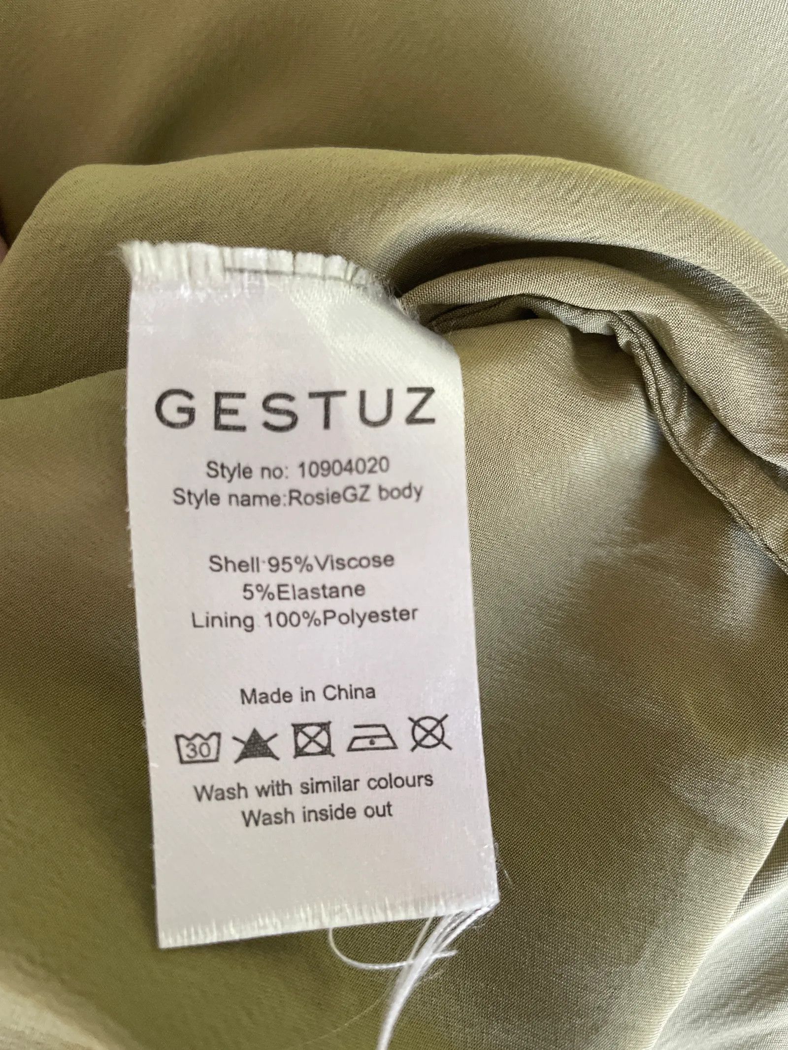 Gestuz Gestuz Sidenblus med i bodyversion och linne Blouse Size XS / US 0-2 / IT 36-38 - 3 Thumbnail