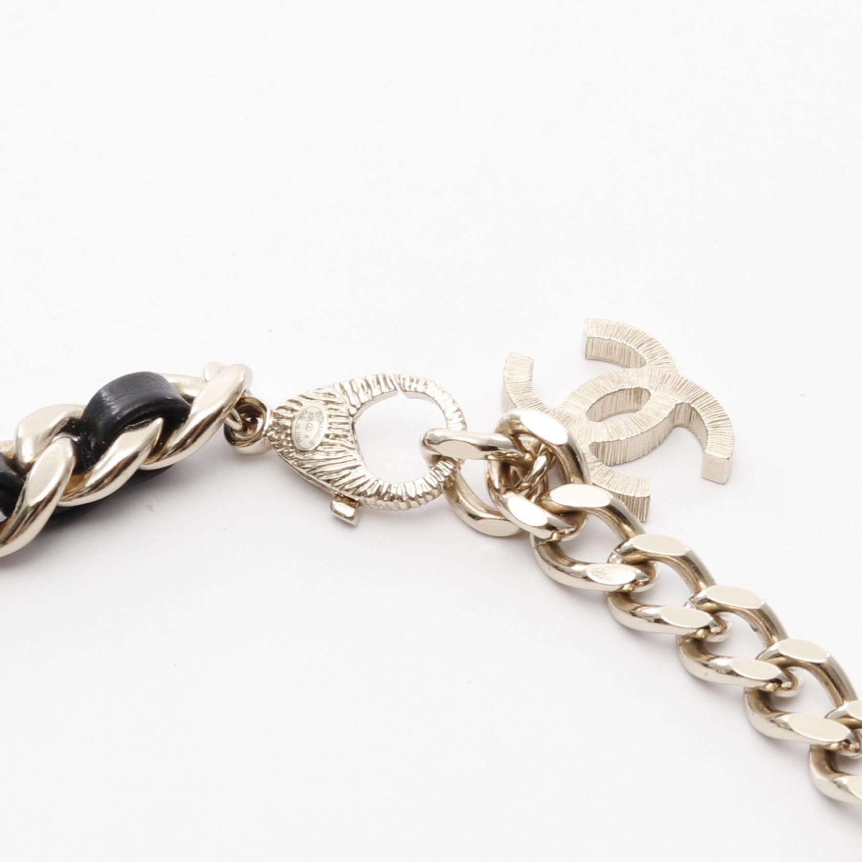 Chanel Chanel Chanel Coco Mark Heart Necklace Pearl Rhinestone Necklace Metal Necklace Size ONE SIZE - 5 Thumbnail