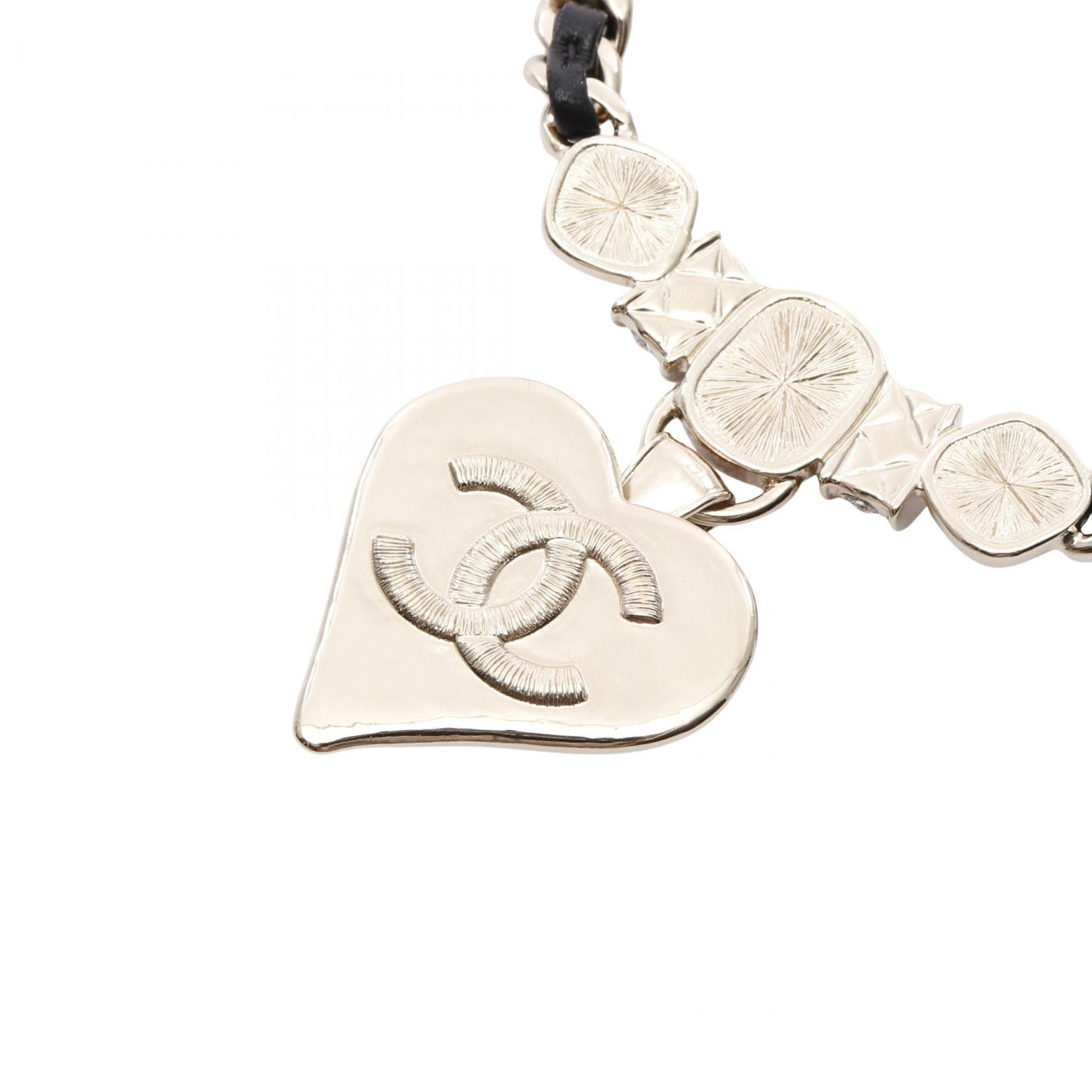 Chanel Chanel Chanel Coco Mark Heart Necklace Pearl Rhinestone Necklace Metal Necklace Size ONE SIZE - 2 Thumbnail