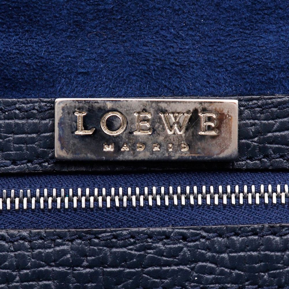 Loewe Loewe Loewe One Shoulder Leather Shoulder Bag Leather Shoulder Bag Size ONE SIZE - 16 Thumbnail