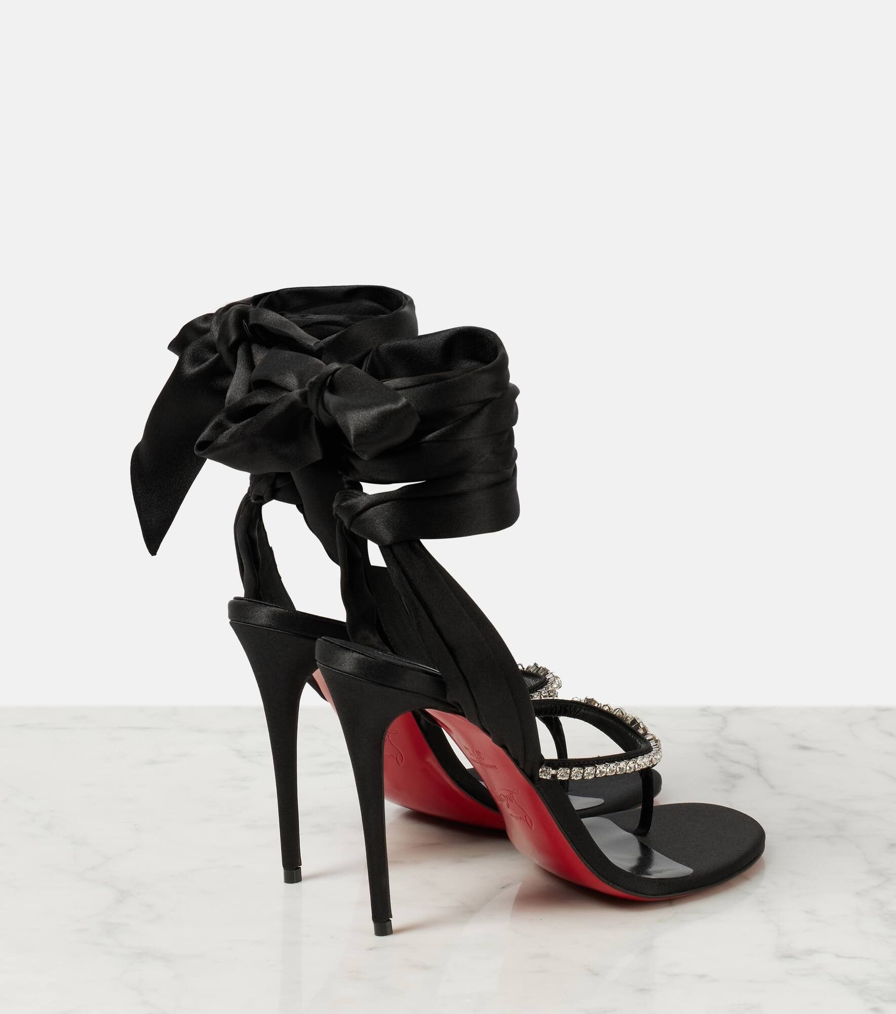 just queen du desert embellished sandals