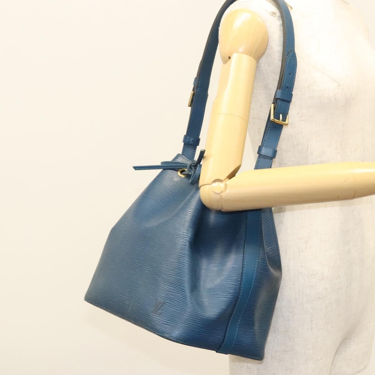 Louis Vuitton Louis Vuitton Petit Noé shoulder Size ONE SIZE - 14 Thumbnail