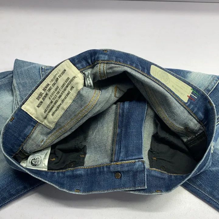 Diesel Diesel Slim Fit Stylish Denim Jeans 0079 Size US 31 - 15 Thumbnail