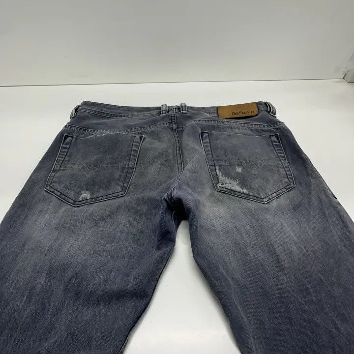 Diesel Diesel Fashionable Straight Leg Jeans 0079 Size US 30 / EU 46 - 11 Thumbnail
