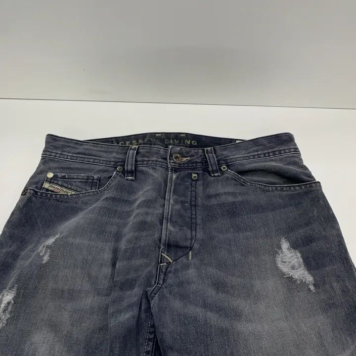 Diesel Diesel Fashionable Straight Leg Jeans 0079 Size US 30 / EU 46 - 7 Thumbnail