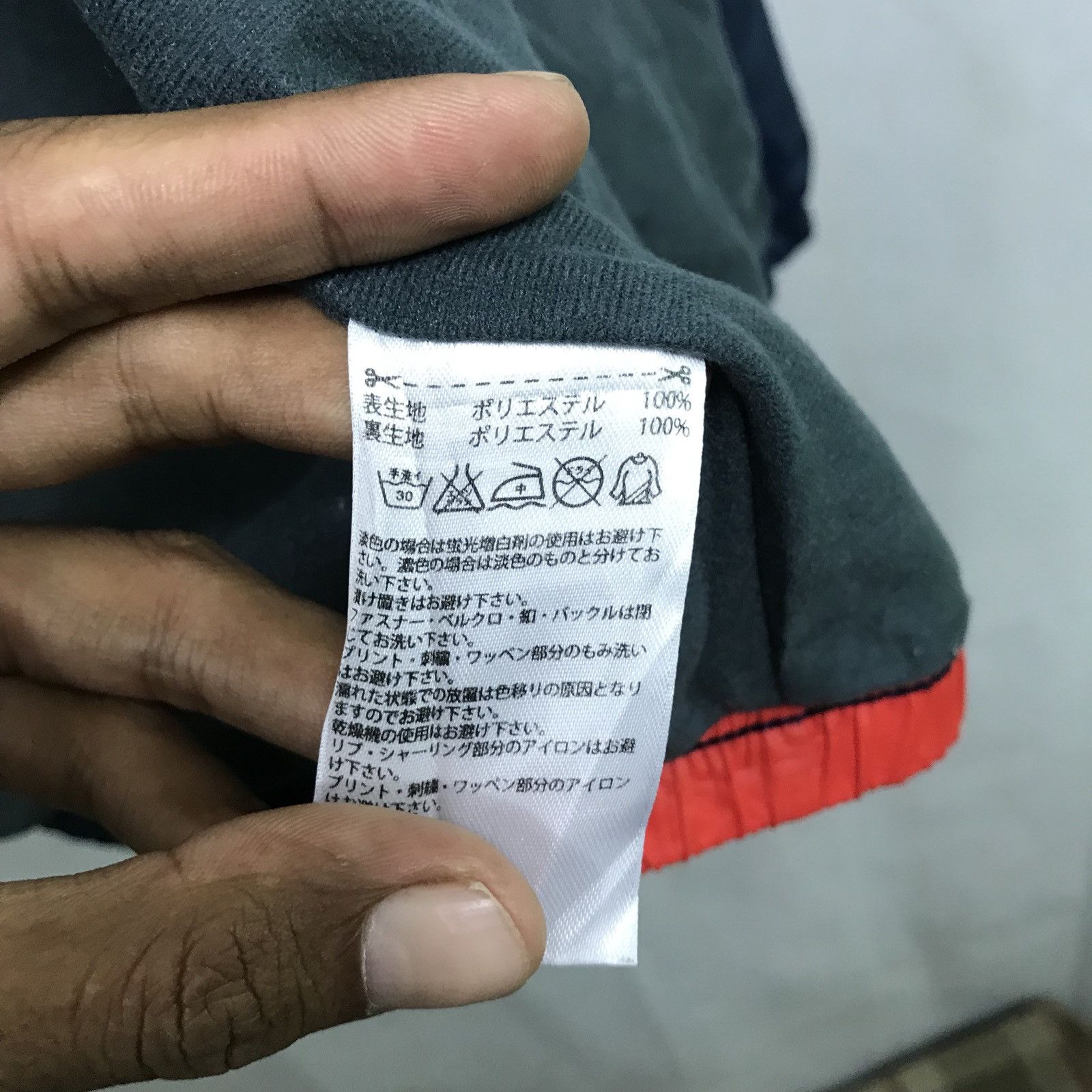 Adidas Adidas Nylon Two Layer Colour Streetwear Nice Design Size US M / EU 48-50 / 2 - 10 Thumbnail