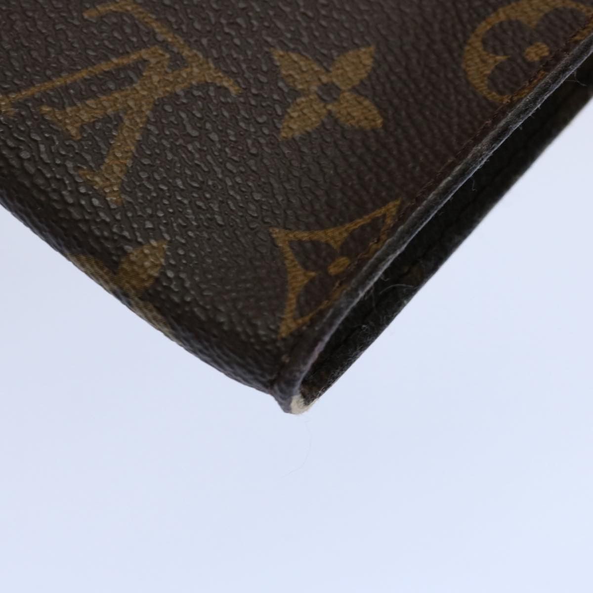Louis Vuitton Louis Vuitton Poche Toilette 15 clutch Size ONE SIZE - 12 Thumbnail