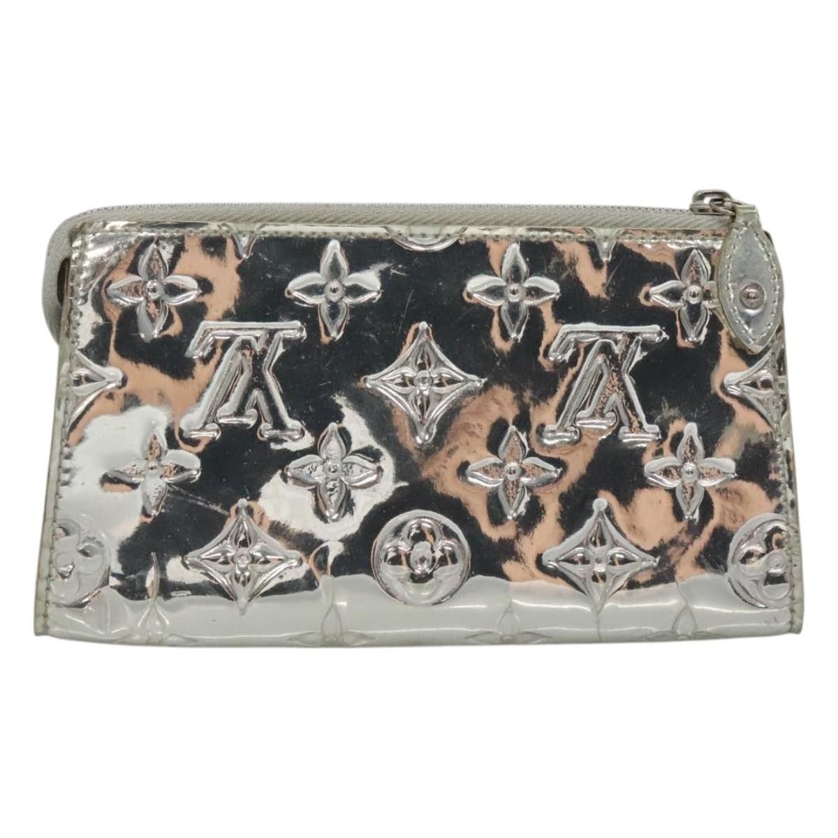 Louis Vuitton Louis Vuitton Cosmetic Pouch clutch Size ONE SIZE - 2 Thumbnail