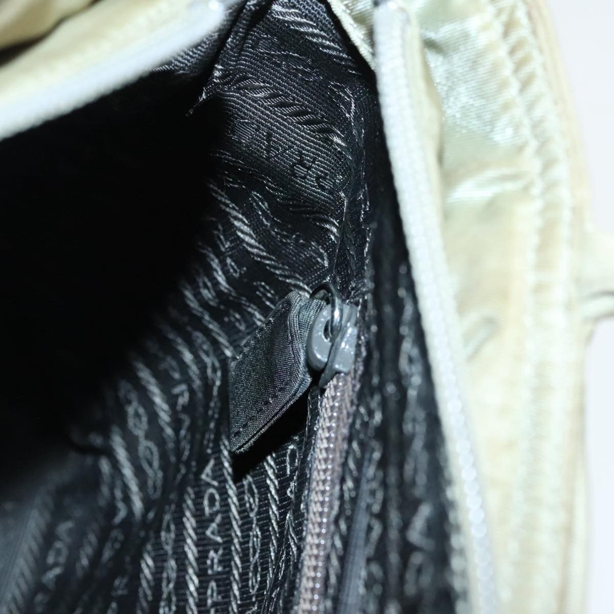 Prada Prada Tessuto tote Size ONE SIZE - 21 Thumbnail