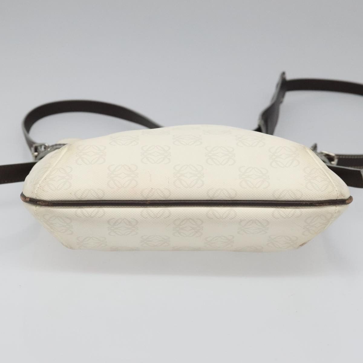 Loewe Loewe Anagram shoulder Size ONE SIZE - 18 Thumbnail