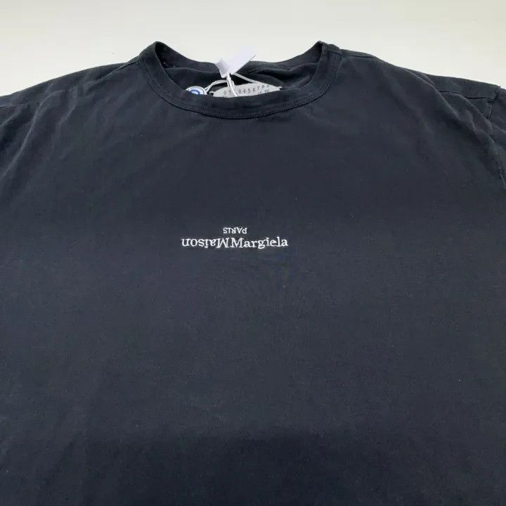 Maison Margiela Maison Margiela Logo Print Black Short Sleeve T-Shirt 0079 Size US M / EU 48-50 / 2 - 7 Thumbnail