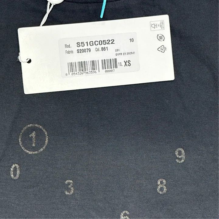 Maison Margiela Maison Margiela Black Letter Print Short Sleeve T-Shirt 0079 Size US XS / EU 42 / 0 - 3 Thumbnail