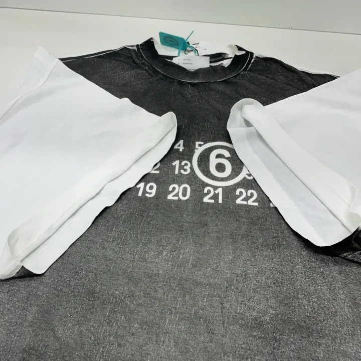 Maison Margiela MM6 Maison Margiela Color-Block Print Short Sleeve Tee 0079 Size US L / EU 52-54 / 3 - 9 Thumbnail