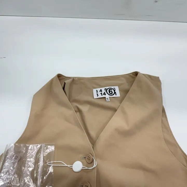Maison Margiela MM6 Maison Margiela Stylish Solid Color Vest 0079 Size US M / EU 48-50 / 2 - 6 Thumbnail