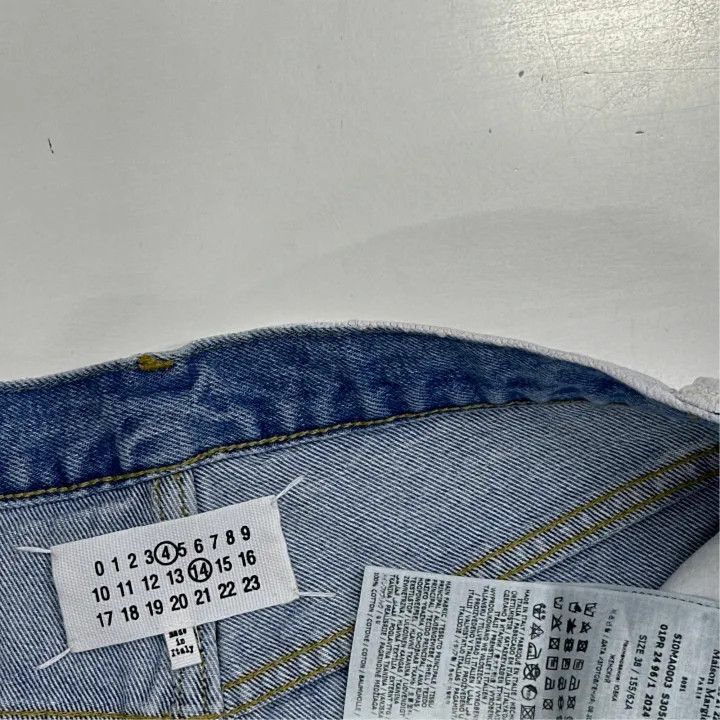 Maison Margiela Maison Margiela White High-Waisted Denim Skirt 0079 Size US 38 / EU 54 - 2 Thumbnail