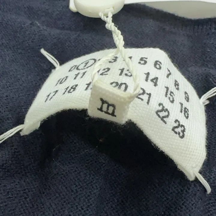 Maison Margiela MM6 Maison Margiela Stylish Casual Knit Cardigan 0079 Size US M / EU 48-50 / 2 - 6 Thumbnail