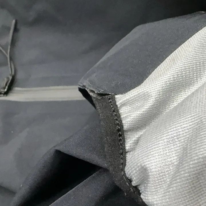 Maison Margiela MM6 Maison Margiela Black Waterproof Hooded Jacket 0079 Size US L / EU 52-54 / 3 - 4 Thumbnail