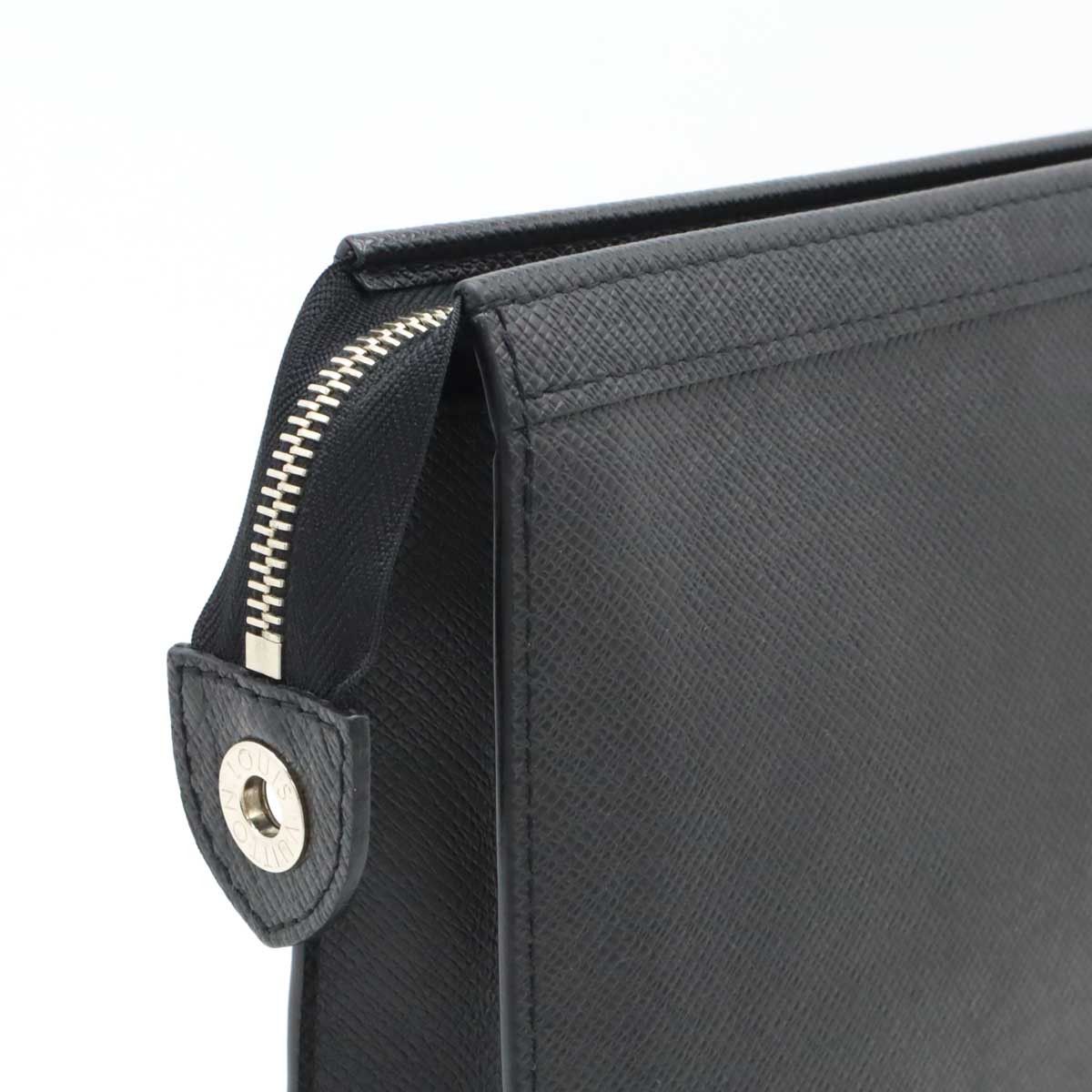 Louis Vuitton Louis Vuitton Louis Vuitton Pochette Voyage MM Calf Leather Clutch Bag Leather Clutch Bag M30547 DUTY FREE for USA Size ONE SIZE - 4 Thumbnail