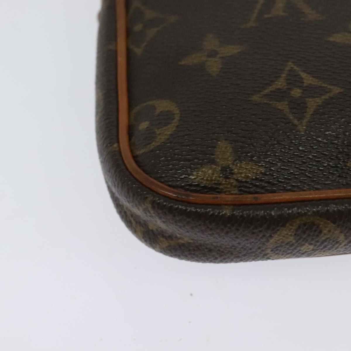 Louis Vuitton Louis Vuitton Cancun clutch Size ONE SIZE - 9 Thumbnail