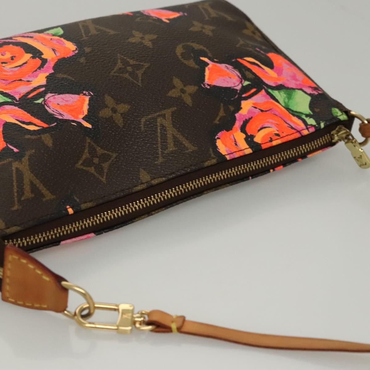 Louis Vuitton Louis Vuitton Pochette Accessoire clutch Size ONE SIZE - 5 Thumbnail