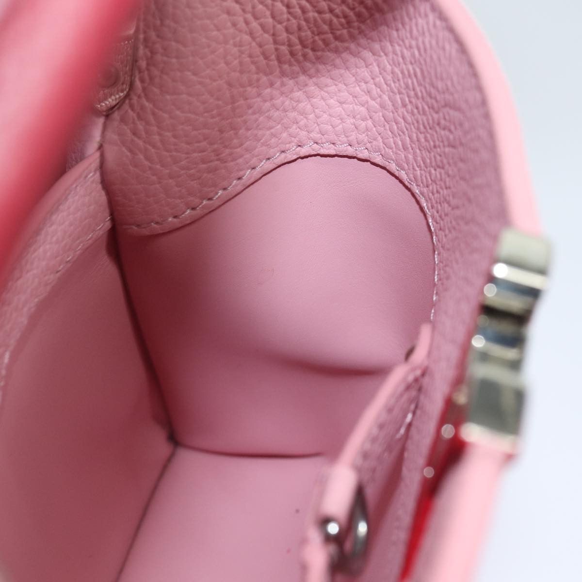 Louis Vuitton Louis Vuitton Capucines handbag Size ONE SIZE - 22 Thumbnail