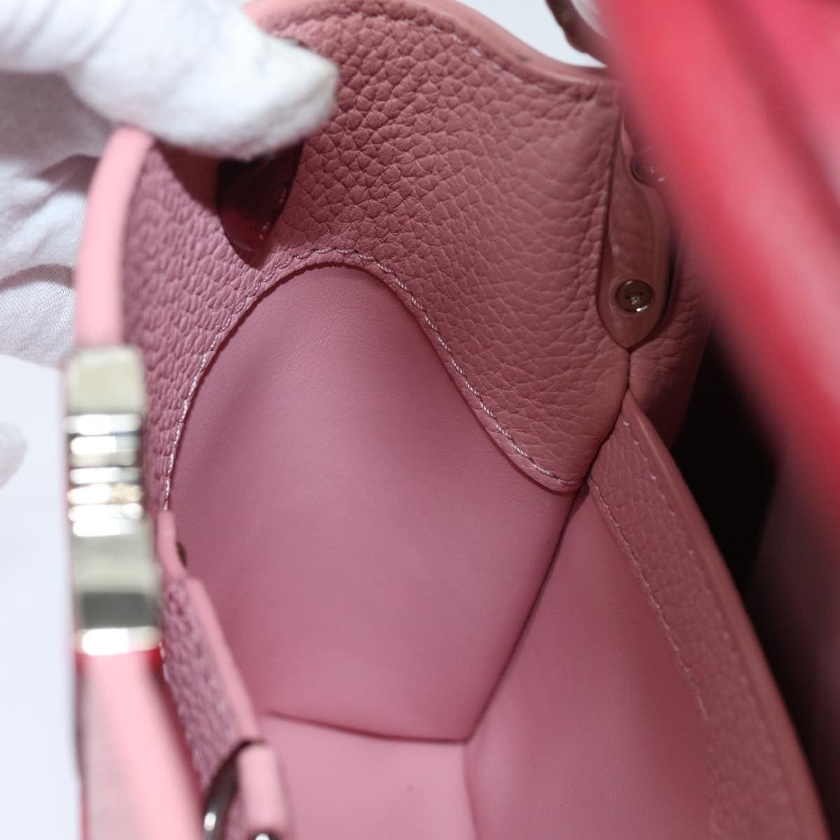 Louis Vuitton Louis Vuitton Capucines handbag Size ONE SIZE - 23 Thumbnail