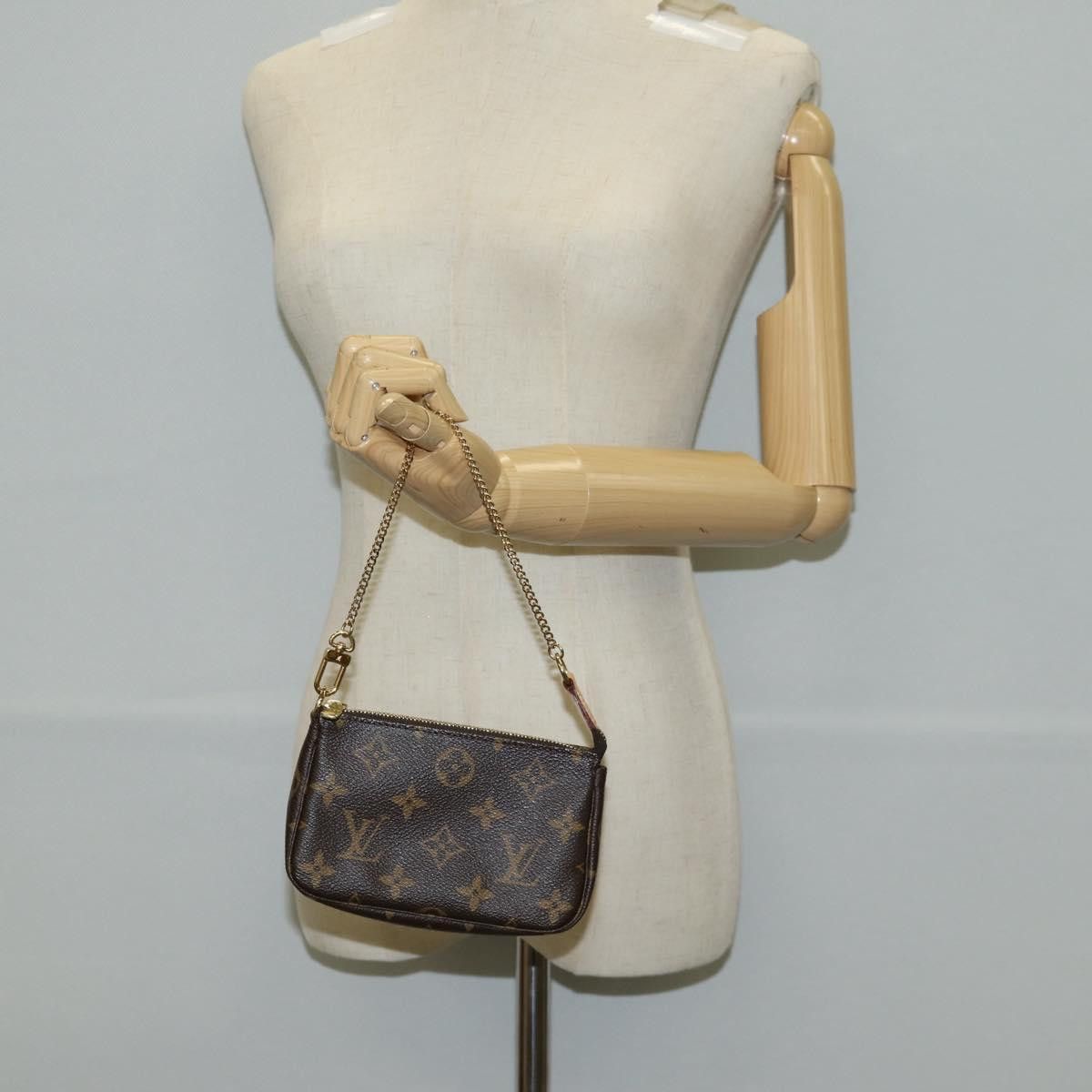 Louis Vuitton Louis Vuitton Mini Pochette Accessoires clutch Size ONE SIZE - 15 Thumbnail