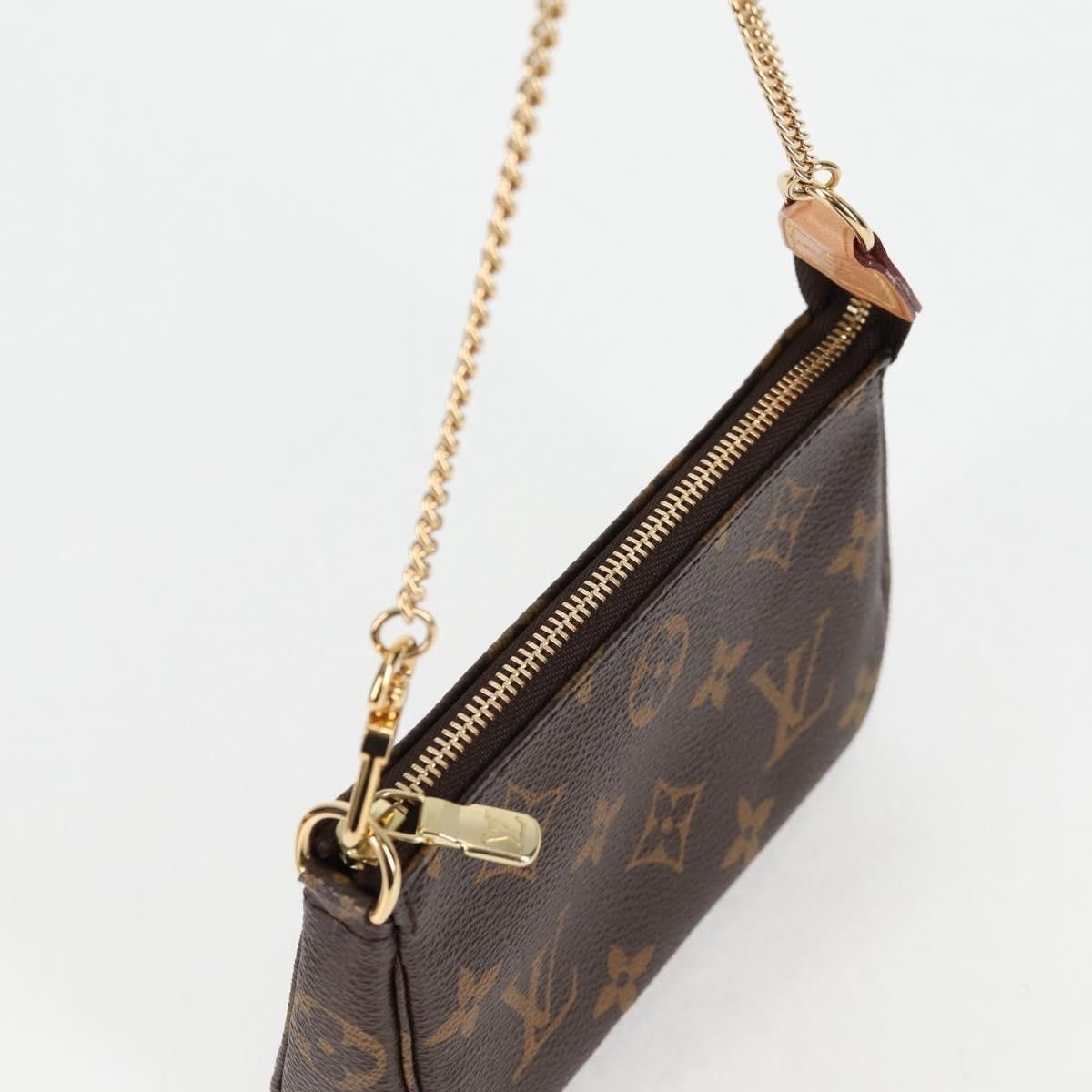 Louis Vuitton Louis Vuitton Mini Pochette Accessoires clutch Size ONE SIZE - 10 Thumbnail