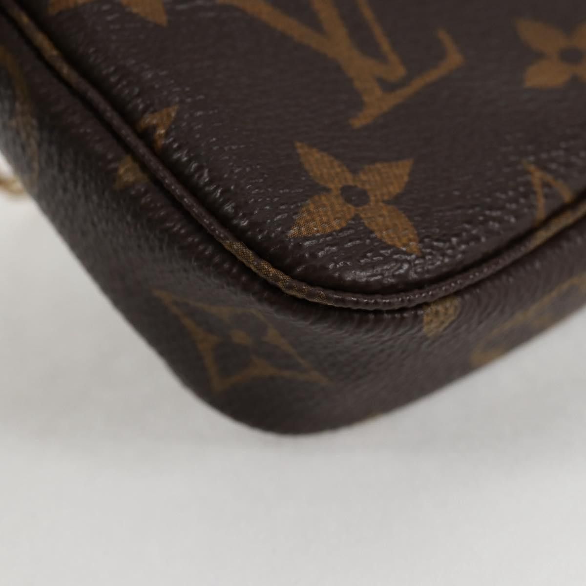 Louis Vuitton Louis Vuitton Mini Pochette Accessoires clutch Size ONE SIZE - 8 Thumbnail