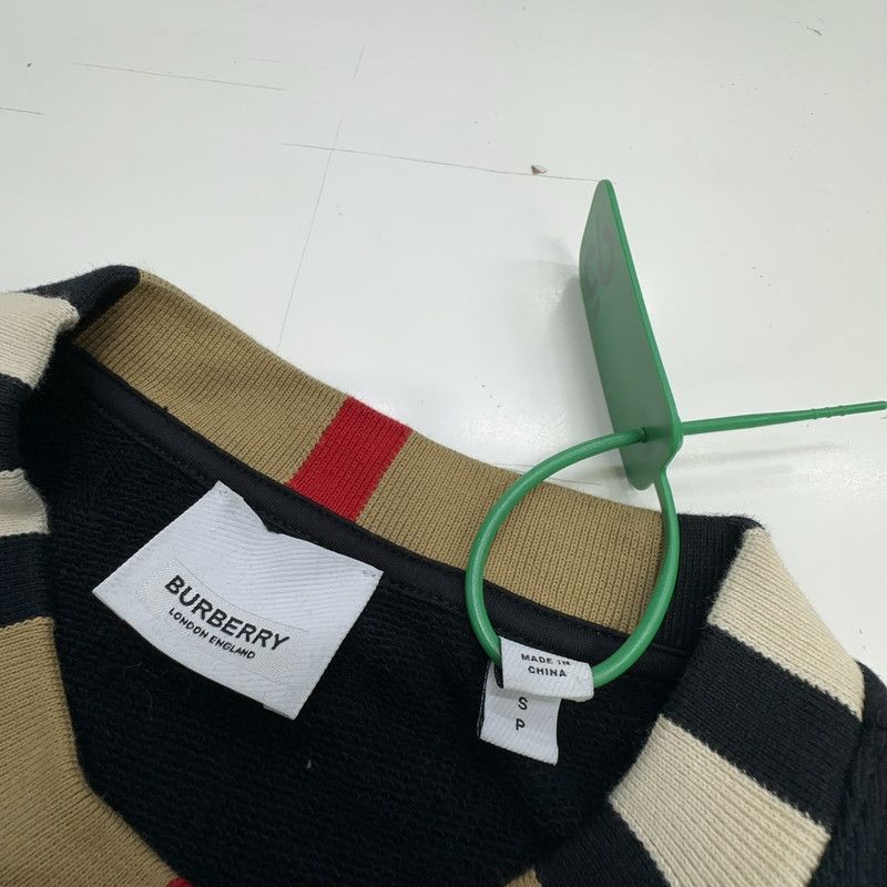 Burberry Burberry Color Blocked Embroidered Sweatshirt 0079 Size US S / EU 44-46 / 1 - 5 Thumbnail