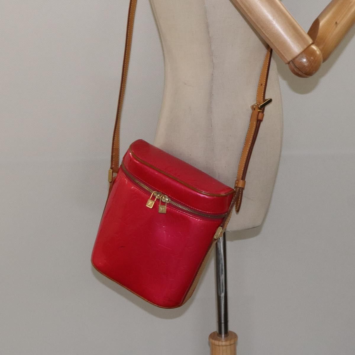 Louis Vuitton Louis Vuitton Sullivan shoulder Size ONE SIZE - 14 Thumbnail