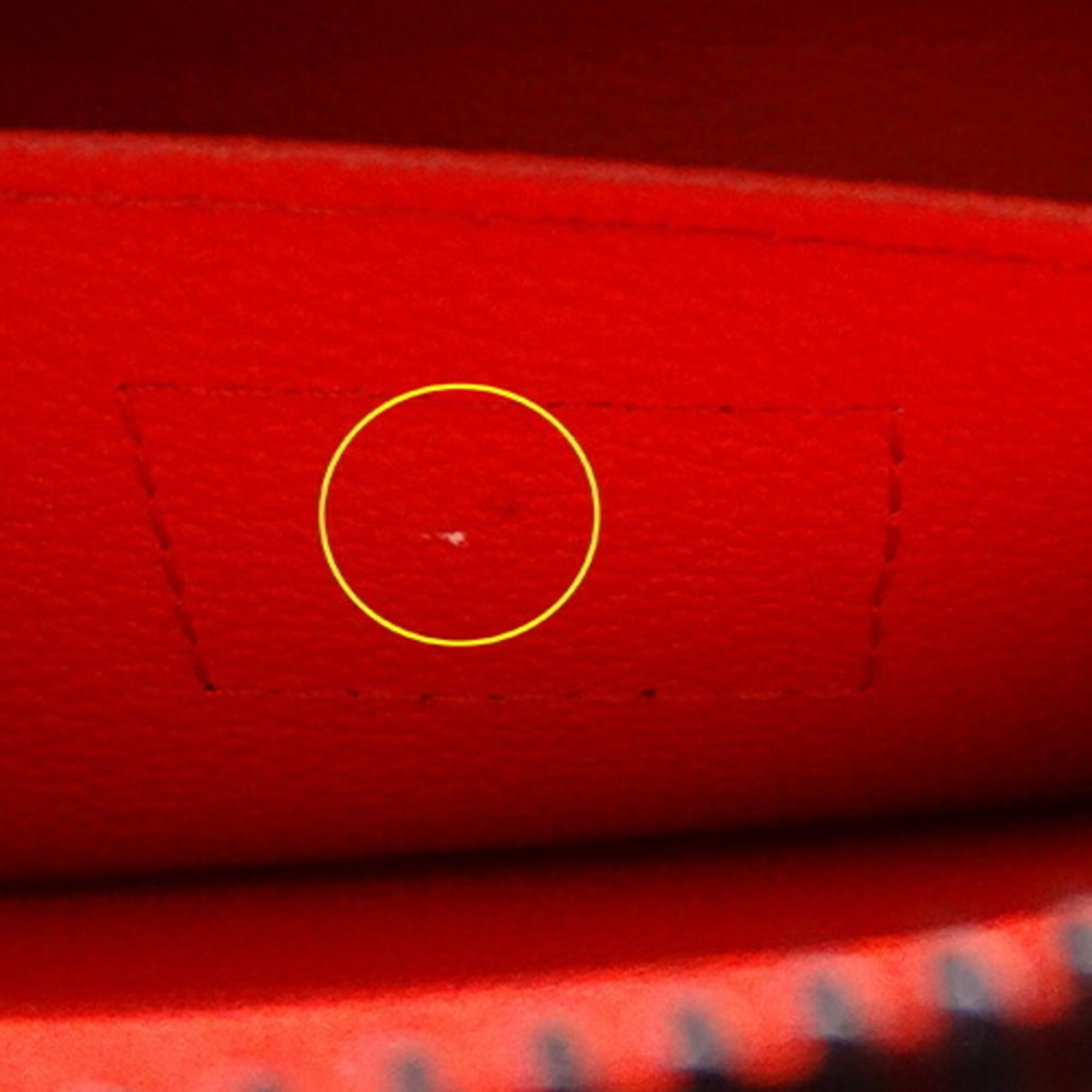 Louis Vuitton Louis Vuitton Cosmetic Pouch clutch Size ONE SIZE - 16 Thumbnail