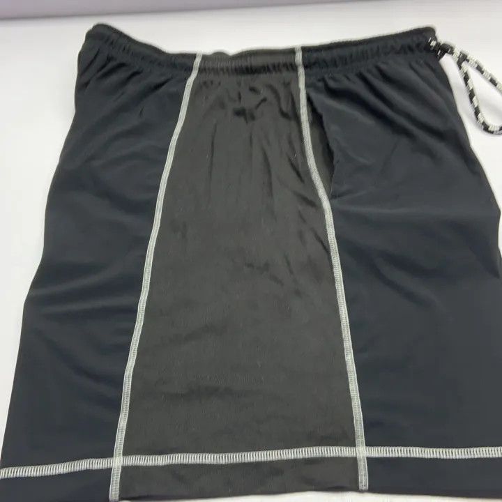 Adidas Alexander Wang Black Tear Logo Casual Shorts 0079 Size 28" / US 6 / IT 42 - 11 Thumbnail