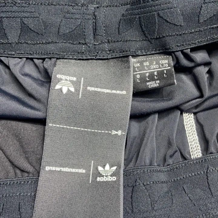 Adidas Alexander Wang Black Tear Logo Casual Shorts 0079 Size 28" / US 6 / IT 42 - 4 Thumbnail