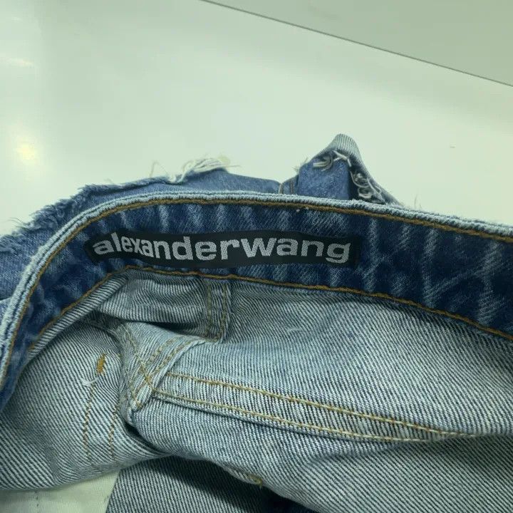 Alexander Wang Alexander Wang Stylish Versatile Denim Shorts 0079 Size 28" / US 6 / IT 42 - 4 Thumbnail
