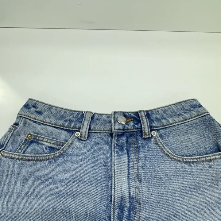 Alexander Wang Alexander Wang Casual Fashion Denim Shorts 0079 Size 25" / US 0 / IT 36 - 8 Thumbnail